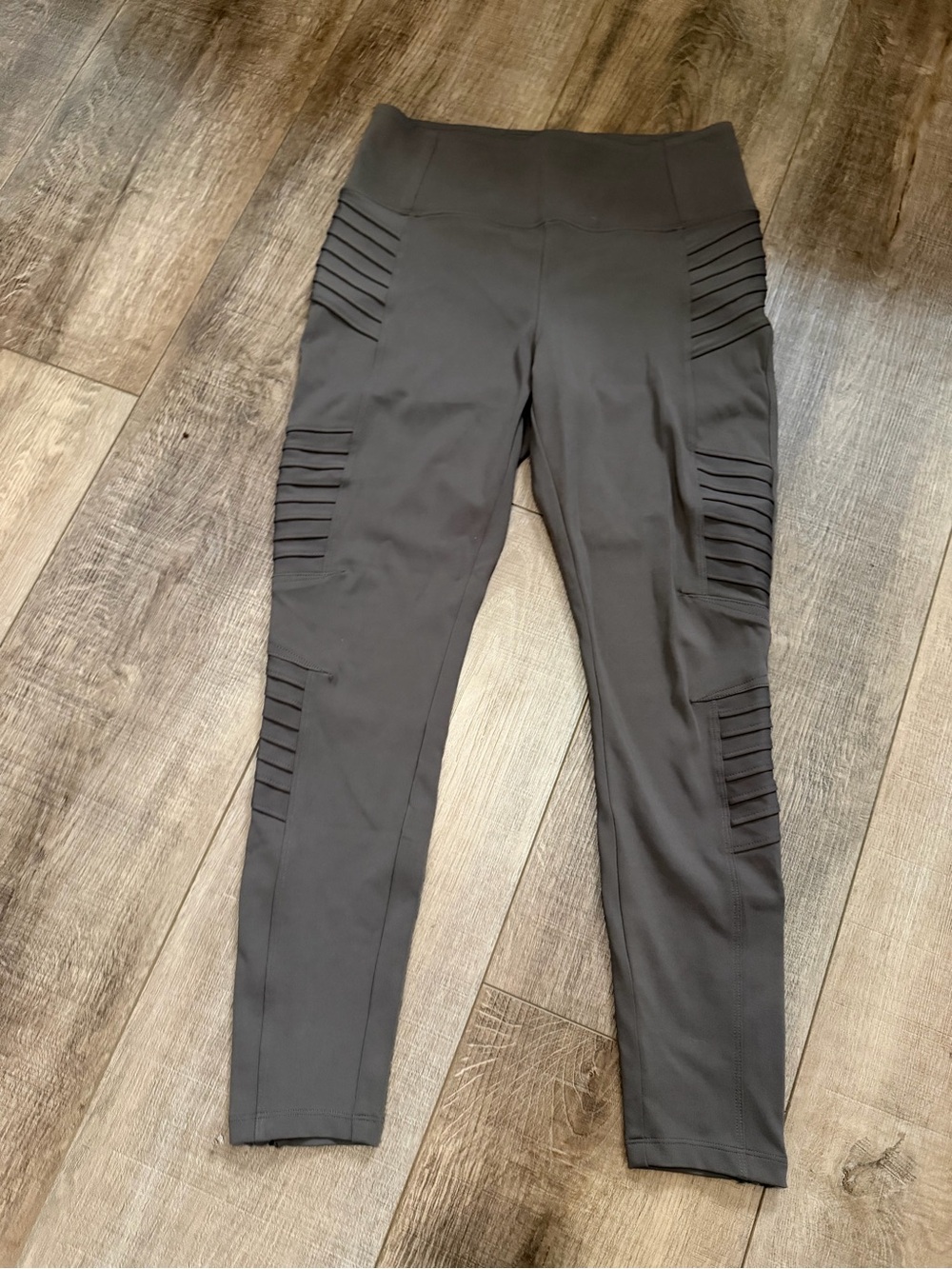 Women’s High-Waist Gray Moto Leggings Athleta